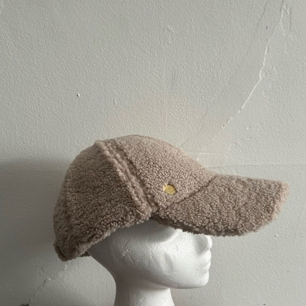 BCBGeneration Sherpa Teddy Faux Fur Baseball Cap Hat One Size